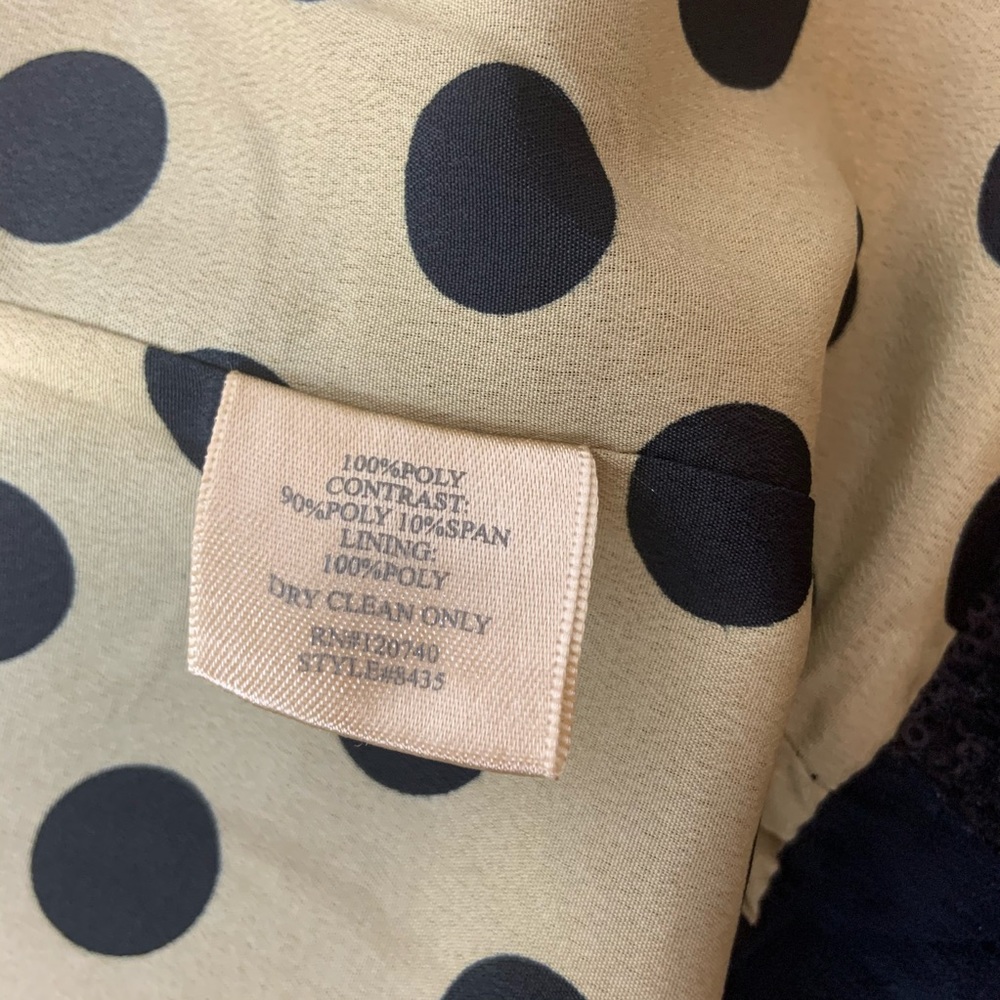 Hem & Thread jacket - Picture 5 of 6
